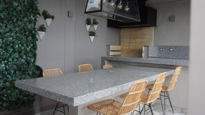 تناول الطعام