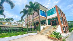 Πρόσοψη καταλύματος