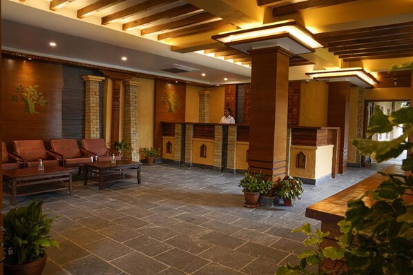 Reception - Bar Peepal Resort (Pokhara)