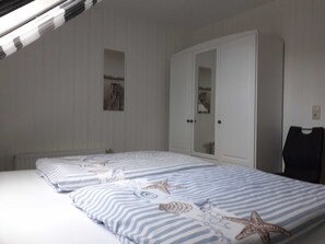 2 chambres, lit de bébé portatif, Wi-Fi, literie fournie