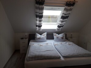 2 chambres, lit parapluie, Wi-Fi, draps fournis