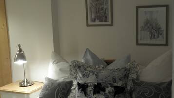 2 soveværelser, skrivebord, Wi-Fi, sengetøj