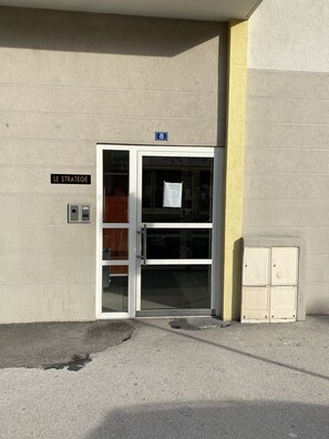 Exterior detail - Tichnich Apartment - 1 minute from Annemasse station (Annemasse)