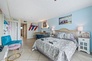 1 bedroom, WiFi - Tenacious Thee - quirky 1 bedroom with kitchen (Myrtle Beach)
