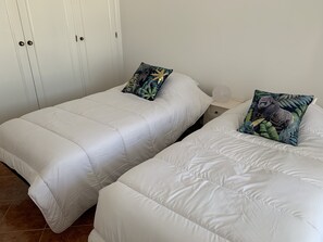 2 Schlafzimmer, Bügeleisen/Bügelbrett, Reisekinderbett, WLAN