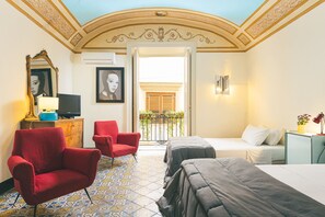 3 chambres, fer et planche à repasser, Wi-Fi gratuit, draps fournis