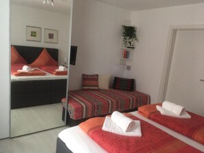 1 bedroom, free WiFi, bed sheets