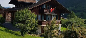 Accogliente appartamento per 4 ospiti con WIFI, TV e balcone