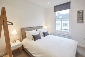 2 slaapkamers, een strijkplank/strijkijzer, gratis wifi, beddengoed