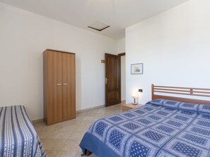 2 Schlafzimmer, Reisekinderbett, kostenloses WLAN