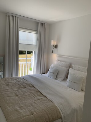 3 bedrooms, iron/ironing board, free WiFi, bed sheets - Ma Jolie Maison sur le Golf (Talmont-Saint-Hilaire)
