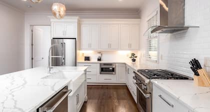 Oakhurst Cottage #2 Close to Uptown Charlotte