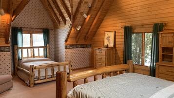 4 Schlafzimmer, Reisekinderbett, WLAN, Bettwäsche