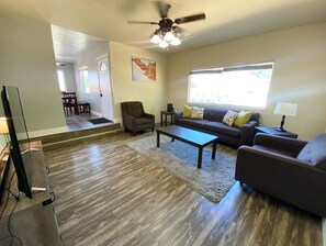 Televisie en een kantoor