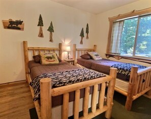 Exterior - Elk Ridge (Packwood)
