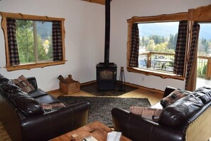 Cabane (Elk Ridge) | Salle de séjour | Télévision à écran plat