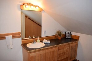 小屋 (Elk Ridge) | 浴室