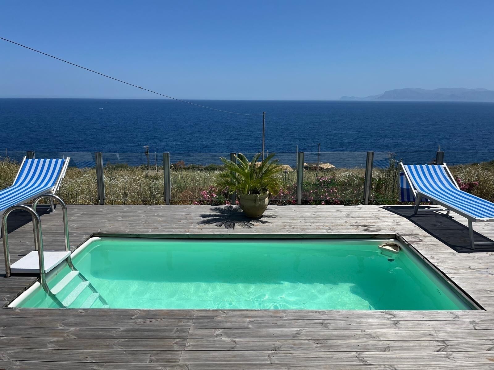 Alberca al aire libre 