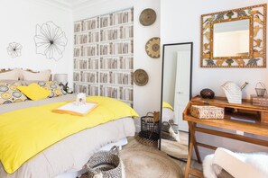 2 chambres, fer et planche à repasser, Wi-Fi gratuit, draps fournis