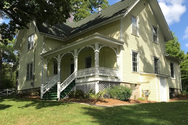 Original Farmhouse to the area