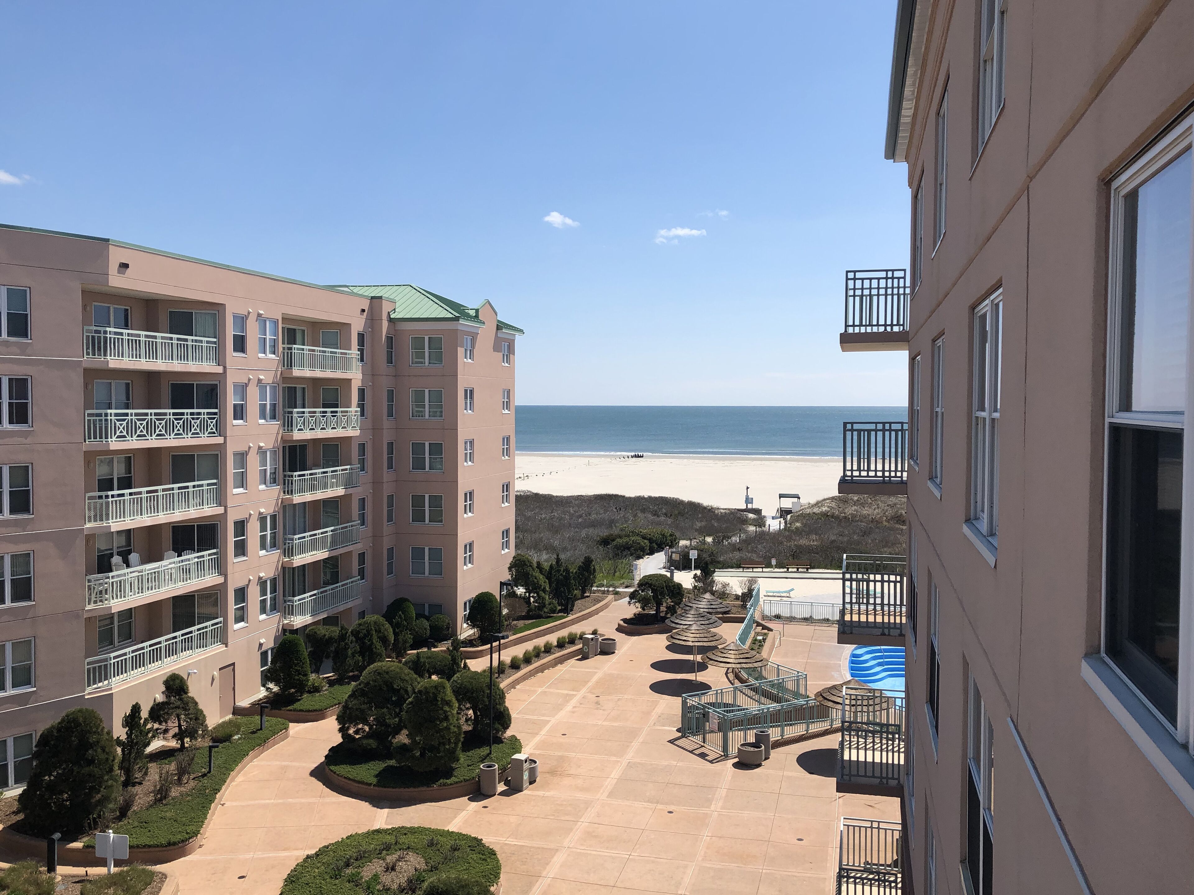 Beautiful Ocean View on Private Diamond Beach, Seapointe Village - 1 bed/2 Bath