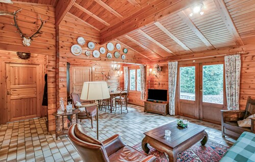 Cozy home in Meijel with WiFi