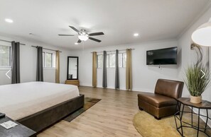 4 bedrooms, in-room safe, iron/ironing board, free WiFi