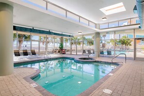 Piscina coperta, piscina all'aperto