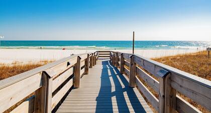 Luxurious Beach Sanctuary 1br/1ba in Tidewater--sleeps 6! New King Bed in BR!