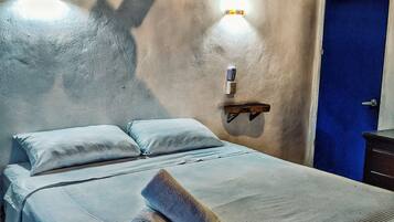In-room safe, free WiFi
