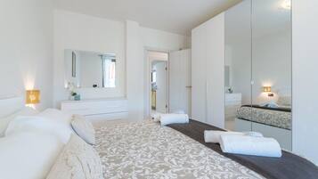 3 camere, culla da viaggio, Wi-Fi gratuito, lenzuola