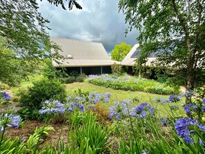 Property grounds - NEAR MONTVILLE ... LATE CHECK-OUT ON SUNDAYS OF 5pm ... when booking a weekend (Mapleton)