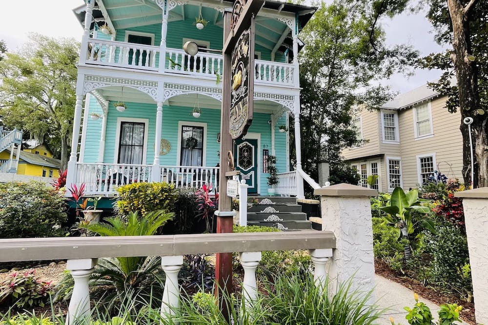Peace & Plenty Inn Bed & Breakfast