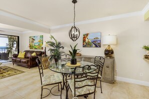 Dining - Not available due to hurricane Ian damage (Fort Myers Beach)