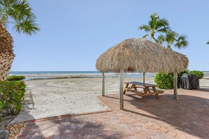 Outdoor dining - Not available due to hurricane Ian damage (Fort Myers Beach)