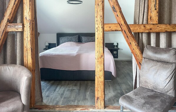 1 bedroom, travel crib, free WiFi