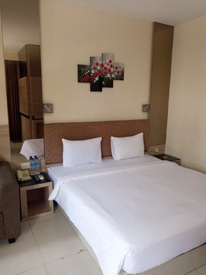 Dobbeltrom – executive | Skrivebord, skrivebord for bærbar PC, lydisolert og wi-fi (inkludert)