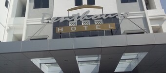 Ams Penthouse