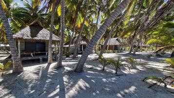 Bungalow, vue lagon (3) | 1 chambre, bureau, draps fournis