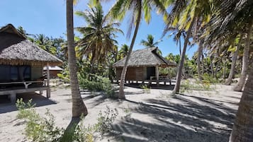 Bungalow, vue lagon (3) | 1 chambre, bureau, draps fournis