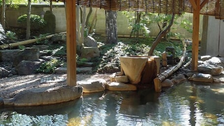 Spa. Tottori Onsen Kansuitei Kozeniya