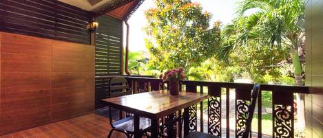 Premier Twin Room | Balcony