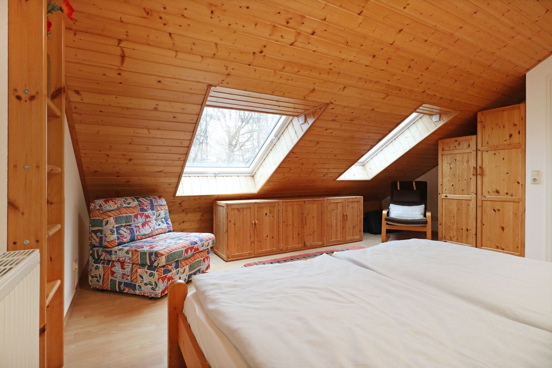 2 bedrooms, iron/ironing board, travel cot, WiFi