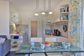 Imagen sin descripción, 4 de 26, botón