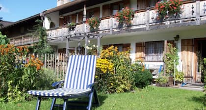 Vacation apartment attic - Guesthouse Schober - Jodlhof, Kreuth-Scharling