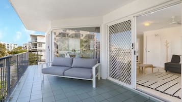 Standard Apartment | Terrace/patio
