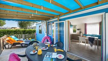 Mobile Home, 4 Bedrooms (Quattro) | Terrace/patio