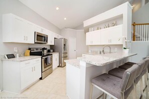 House (6 Bedrooms) | Private kitchen