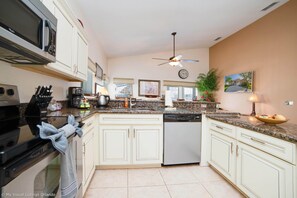 House (5 Bedrooms) | Private kitchen | Microwave, oven, stovetop, dishwasher - Lovely Lake Front Pool Home With CDC Cleaning Standards, Game Room #5hl252 (Davenport)