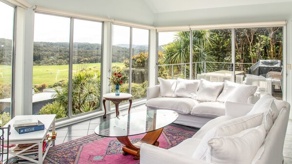 TV, fireplace, DVD player, music library